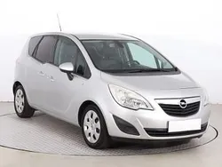 Srebrny Używany 2010 Opel Meriva Minivan | 13 499 zł (Uczciwa cena)
