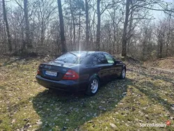 Granatowy Używany 2004 Mercedes E220 Sedan/Limuzyna | 14 900 zł