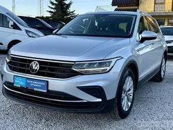 Srebrny Używany 2021 VW Tiguan SUV | 91 900 zł (Uczciwa cena)