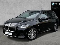 Czarny szafir metalizowany Używany 2023 BMW 218 Active Tourer Luxury Line Minivan | 169 900 zł (Dość drogi)