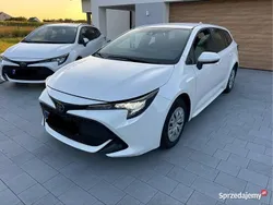 Biały Używany 2021 Toyota Corolla Kombi | 49 600 zł