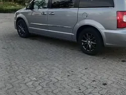 Używany 2015 Chrysler Town & Country | 57 900 zł