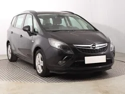 Czarny Używany 2012 Opel Zafira Minivan | 25 999 zł (Uczciwa cena)