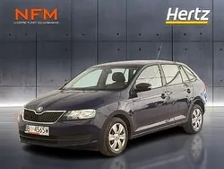 Niebieski ciemny (metalik) Używany 2016 Skoda Rapid Active Hatchback | 23 800 zł (Uczciwa cena)