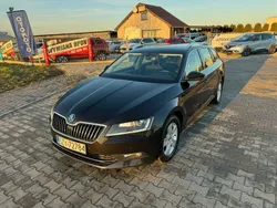 Czarny Używany 2018 Skoda Superb Kombi | 65 999 zł (Uczciwa cena)