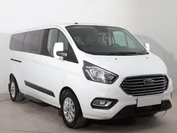 Biały Używany 2018 Ford Tourneo Custom Minivan | 114 999 zł