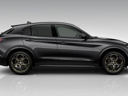 Lakier metalizowany czarny volcano black Nowe 2025 Alfa Romeo Stelvio SUV | 249 220 zł