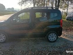 Czarny Używany 2010 Fiat Qubo Trekking Minivan | 15 900 zł (Uczciwa cena)