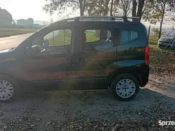 Czarny Używany 2010 Fiat Qubo Trekking Minivan | 15 900 zł