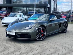 Aventurine green metallic Używany 2023 Porsche 718 Boxster GTS | 479 900 zł