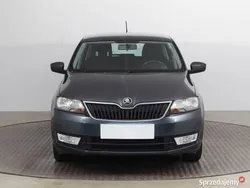 Szary Używany 2015 Skoda Rapid Hatchback | 27 999 zł (Uczciwa cena)