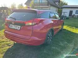 Czerwony Używany 2015 Honda Civic Kombi | 34 800 zł (Dość drogi)