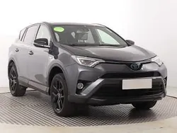 Szary Używany 2018 Toyota RAV4 SUV | 89 999 zł (Dobra cena)