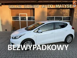 Biały Używany 2013 Kia Ceed 2 Hatchback | 29 900 zł (Uczciwa cena)