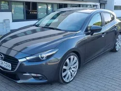 Szary Używany 2017 Mazda 3 Hatchback | 38 900 zł (Super Cena)