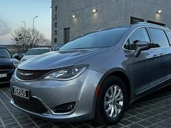 Szary Używany 2019 Chrysler Pacifica Limited SUV | 79 900 zł (Super Cena)