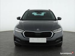 Szary Używany 2022 Skoda Octavia Kombi | 62 999 zł (Uczciwa cena)