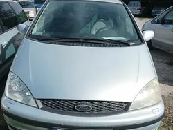 Srebrny Używany 2002 Ford Galaxy Minivan | 4900 zł
