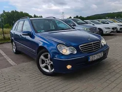 Niebieski Używany 2004 Mercedes C220 Avantgarde Kombi | 12 900 zł