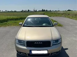 Złoty Używany 2004 Audi A4 Sedan/Limuzyna | 15 400 zł (Drogi)