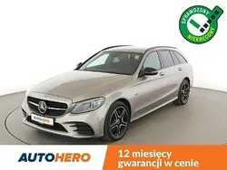 Srebrny Używany 2020 Mercedes C300e AMG line Kombi | 113 900 zł