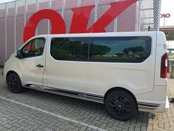 Srebrny Używany 2017 Opel Vivaro Van | 55 000 zł (Uczciwa cena)