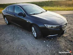 Granatowy Używany 2017 Opel Insignia Hatchback | 33 900 zł (Dobra cena)