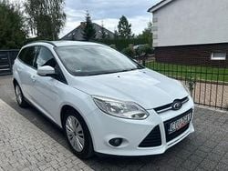 Biały Używany 2012 Ford Focus Kombi | 16 900 zł (Dość drogi)