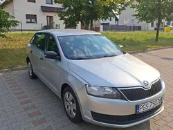 Srebrny Używany 2018 Skoda Rapid Hatchback | 37 500 zł (Uczciwa cena)