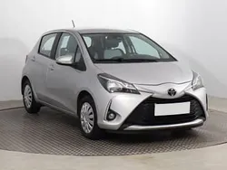 Srebrny Używany 2018 Toyota Yaris Hatchback | 47 999 zł (Uczciwa cena)