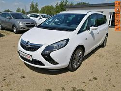 Biały Używany 2013 Opel Zafira Minivan | 28 900 zł (Uczciwa cena)
