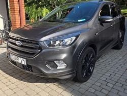 Szary Używany 2018 Ford Kuga SUV | 65 600 zł (Uczciwa cena)