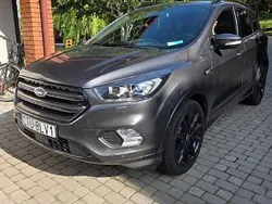 Szary Używany 2018 Ford Kuga SUV | 64 300 zł (Uczciwa cena)