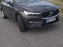 Używany 2022 Volvo XC60 Momentum SUV | 159 500 zł (Uczciwa cena)