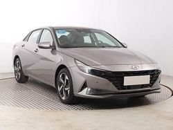 Szary Używany 2021 Hyundai Elantra Sedan/Limuzyna | 71 499 zł (Uczciwa cena)