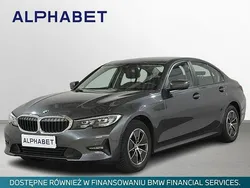 Szary Używany 2021 BMW 318 Sedan/Limuzyna | 97 900 zł (Uczciwa cena)