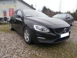 Czarny Używany 2015 Volvo V60 Kombi | 37 900 zł (Dobra cena)