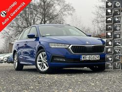 Niebieski Używany 2022 Skoda Octavia Kombi | 46 890 zł (Dobra cena)