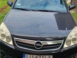 Czarny Używany 2006 Opel Signum Hatchback | 8000 zł (Dobra cena)