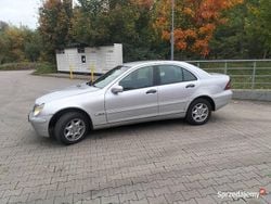 Srebrny Używany 2001 Mercedes 200 Sedan/Limuzyna | 6000 zł