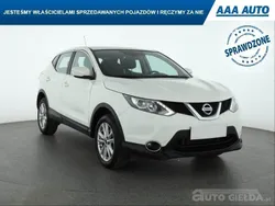 Biały Używany 2016 Nissan Qashqai SUV | 42 999 zł (Dobra cena)