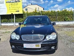 Czarny Używany 2004 Mercedes C180 Classic Sedan/Limuzyna | 11 900 zł (Uczciwa cena)