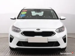 Biały Używany 2021 Kia Ceed Kombi | 58 499 zł (Uczciwa cena)