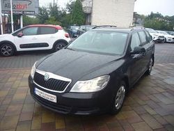 Czarny Używany 2011 Skoda Octavia Kombi | 14 300 zł (Dość drogi)