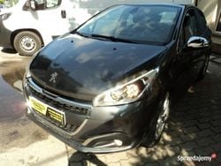 Grafitowy (metalik) Używany 2016 Peugeot 208 Hatchback | 26 000 zł (Dobra cena)