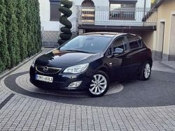 Czarny (metalik) Używany 2012 Opel Astra Hatchback | 22 900 zł (Dobra cena)