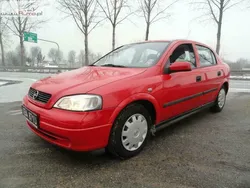Czerwony Używany 2000 Opel Astra Sedan/Limuzyna | 7900 zł