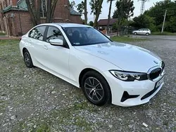Biały Używany 2020 BMW 318 Sedan/Limuzyna | 98 500 zł (Dość drogi)