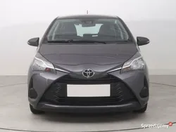 Szary Używany 2019 Toyota Yaris Hatchback | 51 499 zł (Uczciwa cena)