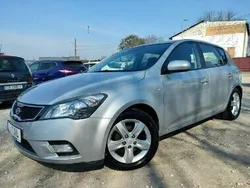 Srebrny Używany 2012 Kia Ceed 2 Hatchback | 22 900 zł